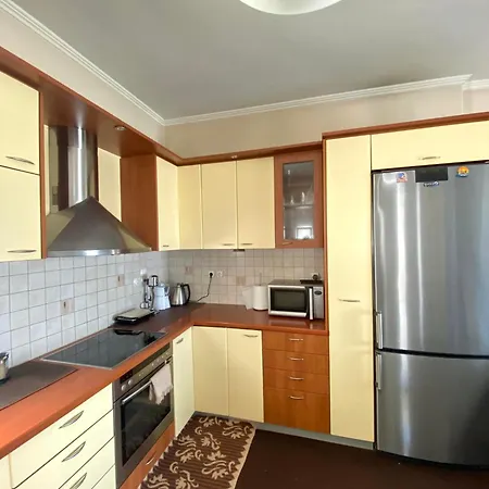 Apartamento Amazing House In Lefkes W/ Private Parking