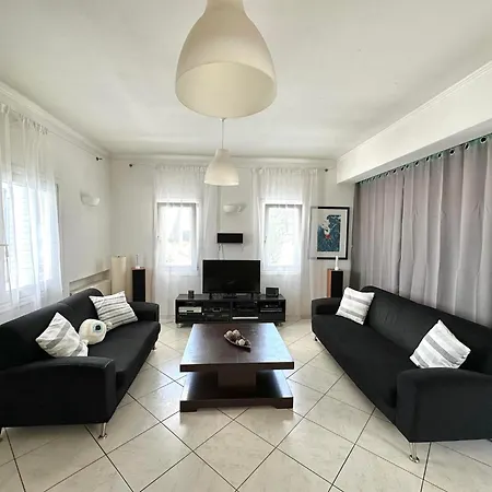 Apartamento Amazing House In Lefkes W/ Private Parking