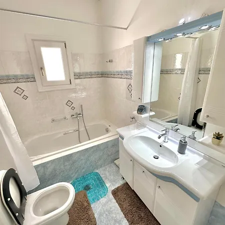 Apartament Amazing House In Lefkes W/ Private Parking *